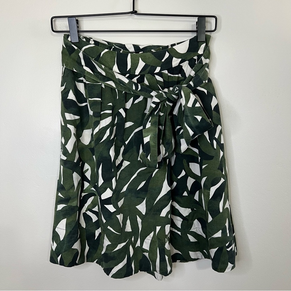 Lands End Green Leaf Print Pull On Belted Skirt size 2P